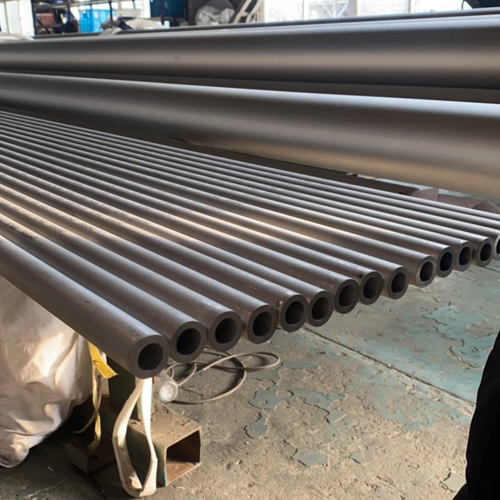 Duplex Stainless Steel Seamless Pipe Steel Pipe S32205 S31803 S32750 2205 2507 31803 for Fluid Transportboiler Heat Exchanger Oil Cracking High Pressure Boiler