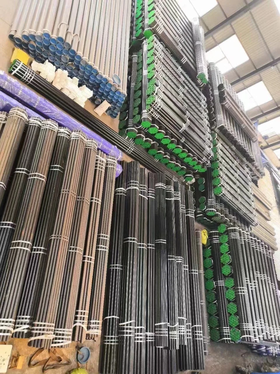 API 5L ASTM A106 Sch40 Sch80 Sch160 Seamless Carbon Steel Pipe